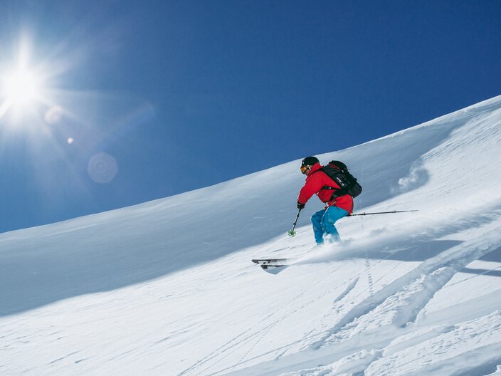 Freeriden im Sonnenschein | © Serfaus-Fiss-Ladis/Tirol Freeriden im Sonnenschein | © Serfaus-Fiss-Ladis/Tirol
